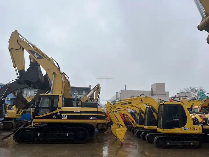 Used Caterpillar CAT 330BL excavator Japan Used CAT330BL 330CL Second Hand hydraulic crawler excavator in stock - Bager gusjeničar: slika Used Caterpillar CAT 330BL excavator Japan Used CAT330BL 330CL Second Hand hydraulic crawler excavator in stock - Bager gusjeničar Used Caterpillar CAT 330BL excavator Japan Used CAT330BL 330CL Second Hand hydraulic crawler excavator in stock - Bager gusjeničar: slika Used Caterpillar CAT 330BL excavator Japan Used CAT330BL 330CL Second Hand hydraulic crawler excavator in stock - Bager gusjeničar