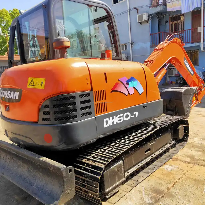 Used Doosan Machinery for Sale Mini excavator DH55-V DH60-7 for sale Fast Delivery Competitive Price Digger Hydraulic Excavator - Bager gusjeničar: slika Used Doosan Machinery for Sale Mini excavator DH55-V DH60-7 for sale Fast Delivery Competitive Price Digger Hydraulic Excavator - Bager gusjeničar Used Doosan Machinery for Sale Mini excavator DH55-V DH60-7 for sale Fast Delivery Competitive Price Digger Hydraulic Excavator - Bager gusjeničar: slika Used Doosan Machinery for Sale Mini excavator DH55-V DH60-7 for sale Fast Delivery Competitive Price Digger Hydraulic Excavator - Bager gusjeničar