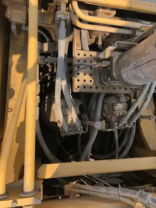 Used Komatsu PC700 Excavator Low Price for Sale Used Excavator PC220 PC200 PC240 PC650 PC700 PC800 - Bager: slika Used Komatsu PC700 Excavator Low Price for Sale Used Excavator PC220 PC200 PC240 PC650 PC700 PC800 - Bager Used Komatsu PC700 Excavator Low Price for Sale Used Excavator PC220 PC200 PC240 PC650 PC700 PC800 - Bager: slika Used Komatsu PC700 Excavator Low Price for Sale Used Excavator PC220 PC200 PC240 PC650 PC700 PC800 - Bager