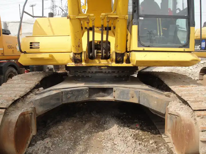 Used Komatsu excavator PC450-7 in good condition for sale - Bager gusjeničar: slika Used Komatsu excavator PC450-7 in good condition for sale - Bager gusjeničar Used Komatsu excavator PC450-7 in good condition for sale - Bager gusjeničar: slika Used Komatsu excavator PC450-7 in good condition for sale - Bager gusjeničar