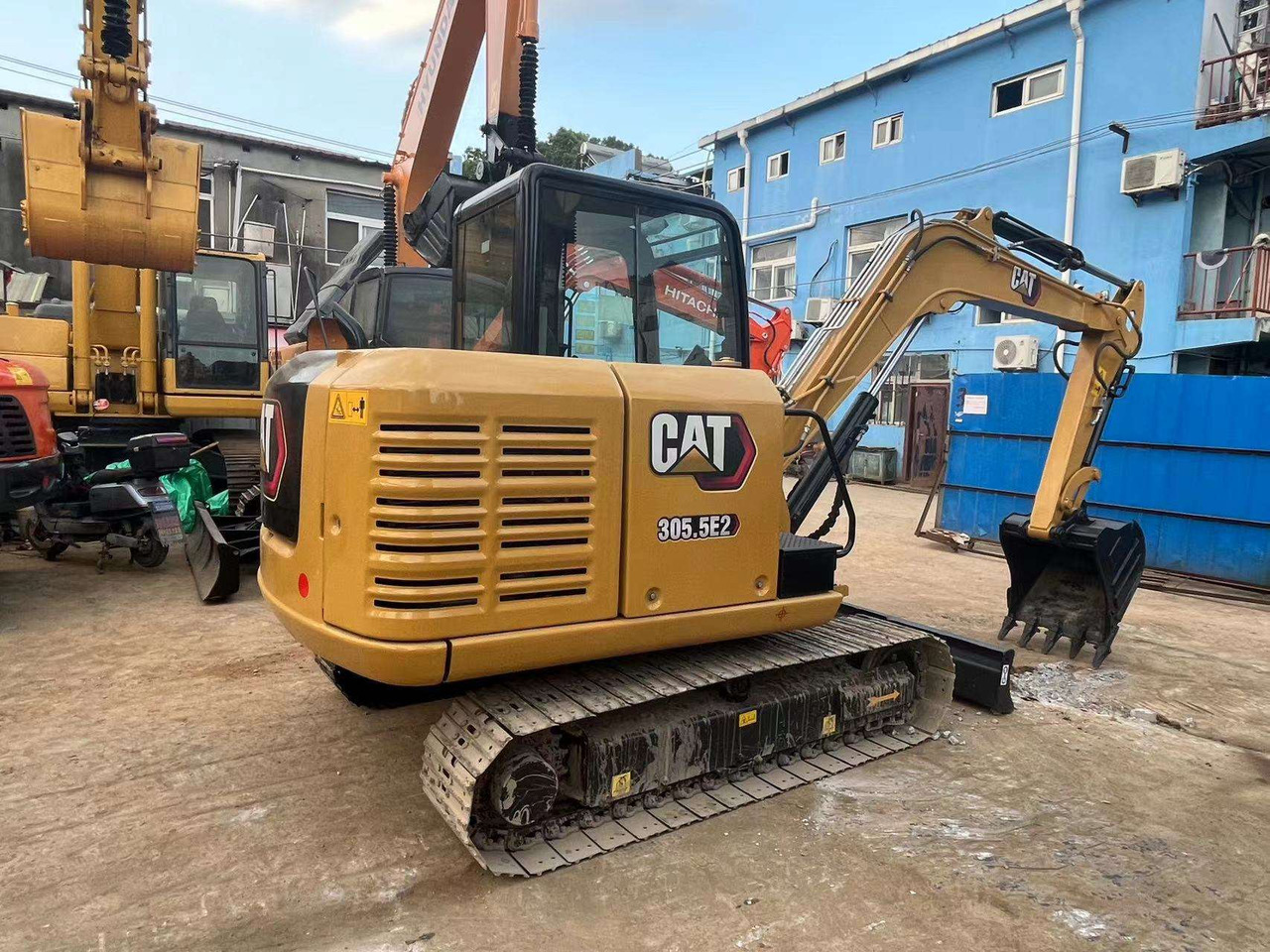 Used construction machine 305.5E2 CAT excavator mini 5 tons excavator in good condition on sale - Bager gusjeničar: slika Used construction machine 305.5E2 CAT excavator mini 5 tons excavator in good condition on sale - Bager gusjeničar Used construction machine 305.5E2 CAT excavator mini 5 tons excavator in good condition on sale - Bager gusjeničar: slika Used construction machine 305.5E2 CAT excavator mini 5 tons excavator in good condition on sale - Bager gusjeničar