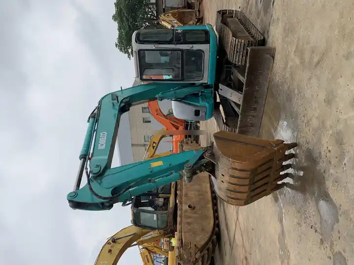 Mini bager Used hydraulic Crawler Excavator Excavator Machine 7 Ton Kobelco SK75 Excavator  good construction machinery for sale: slika Mini bager Used hydraulic Crawler Excavator Excavator Machine 7 Ton Kobelco SK75 Excavator  good construction machinery for sale