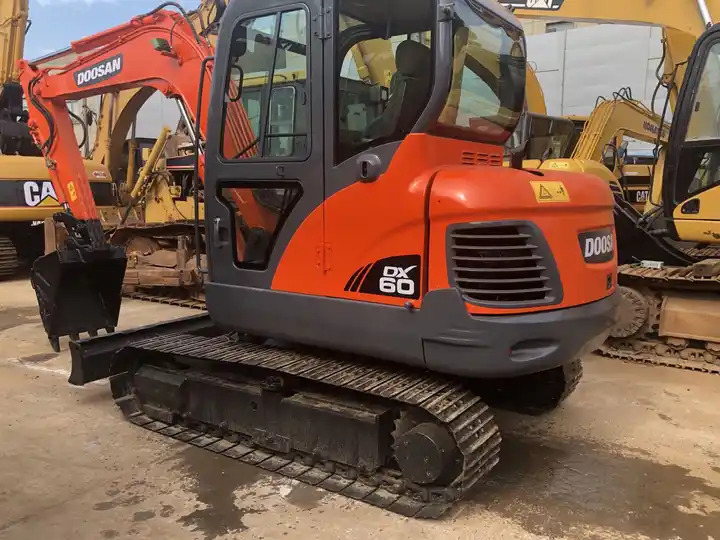 Doosan excavator used dx60 dh60 dx55 dh55 mini excavator 6 ton mini excavator free shipping - Bager gusjeničar: slika doosan excavator used dx60 dh60 dx55 dh55 mini excavator 6 ton mini excavator free shipping - Bager gusjeničar Doosan excavator used dx60 dh60 dx55 dh55 mini excavator 6 ton mini excavator free shipping - Bager gusjeničar: slika doosan excavator used dx60 dh60 dx55 dh55 mini excavator 6 ton mini excavator free shipping - Bager gusjeničar