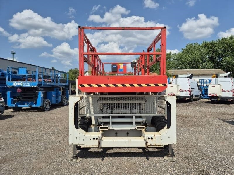 Genie GS3390 - 12,06 m - 4x4 - diesel - Škarasta podizna platforma: slika Genie GS3390 - 12,06 m - 4x4 - diesel - Škarasta podizna platforma Genie GS3390 - 12,06 m - 4x4 - diesel - Škarasta podizna platforma: slika Genie GS3390 - 12,06 m - 4x4 - diesel - Škarasta podizna platforma