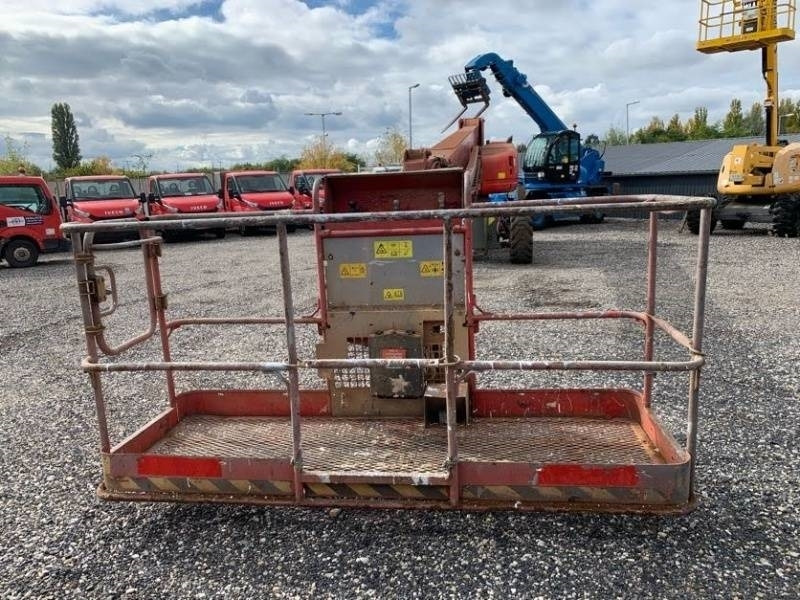 Genie S-105 - 34 m - 4x4 - diesel - Zglobni krak: slika Genie S-105 - 34 m - 4x4 - diesel - Zglobni krak Genie S-105 - 34 m - 4x4 - diesel - Zglobni krak: slika Genie S-105 - 34 m - 4x4 - diesel - Zglobni krak