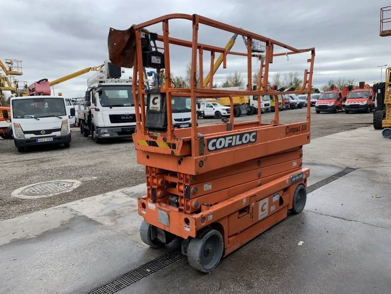 Haulotte Compact 10N - 10m, electric - Škarasta podizna platforma: slika Haulotte Compact 10N - 10m, electric - Škarasta podizna platforma Haulotte Compact 10N - 10m, electric - Škarasta podizna platforma: slika Haulotte Compact 10N - 10m, electric - Škarasta podizna platforma