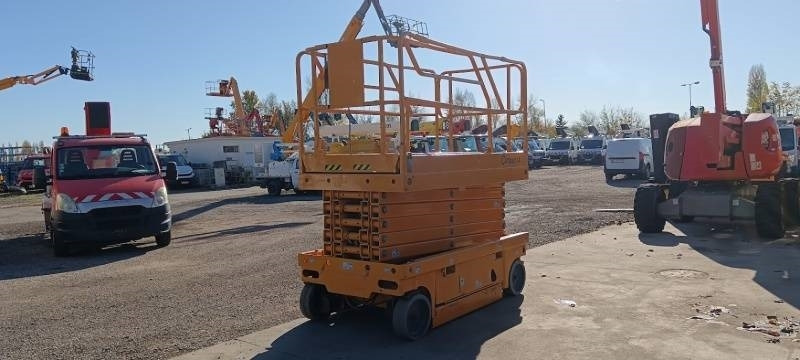 Haulotte Compact 14 - 14 m, electric - Škarasta podizna platforma: slika Haulotte Compact 14 - 14 m, electric - Škarasta podizna platforma Haulotte Compact 14 - 14 m, electric - Škarasta podizna platforma: slika Haulotte Compact 14 - 14 m, electric - Škarasta podizna platforma