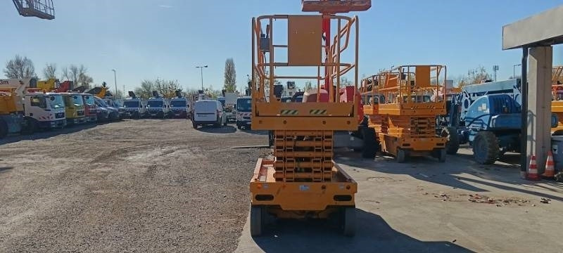 Haulotte Compact 14 - 14 m, electric - Škarasta podizna platforma: slika Haulotte Compact 14 - 14 m, electric - Škarasta podizna platforma Haulotte Compact 14 - 14 m, electric - Škarasta podizna platforma: slika Haulotte Compact 14 - 14 m, electric - Škarasta podizna platforma