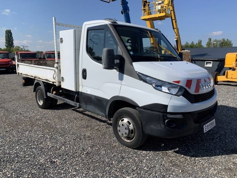 Iveco 35C13 - Tipper - Kiper: slika Iveco 35C13 - Tipper - Kiper Iveco 35C13 - Tipper - Kiper: slika Iveco 35C13 - Tipper - Kiper