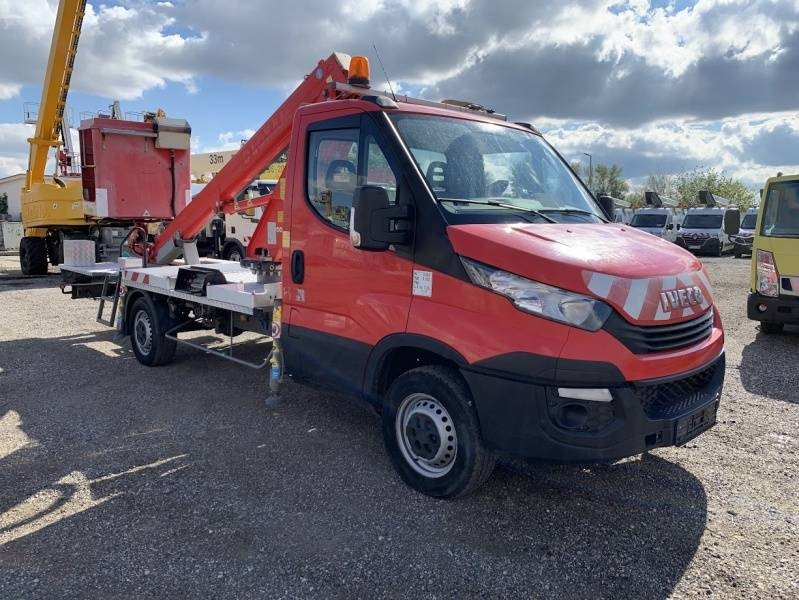 Iveco Daily GSR E169TR - 16,05 m - 200 kg - Podizna platforma montirana na kamion: slika Iveco Daily GSR E169TR - 16,05 m - 200 kg - Podizna platforma montirana na kamion Iveco Daily GSR E169TR - 16,05 m - 200 kg - Podizna platforma montirana na kamion: slika Iveco Daily GSR E169TR - 16,05 m - 200 kg - Podizna platforma montirana na kamion