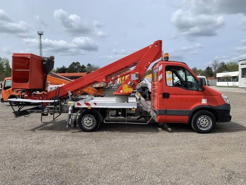 Iveco Daily GSR E179T - 17,1m - 200 kg - Podizna platforma montirana na kamion: slika Iveco Daily GSR E179T - 17,1m - 200 kg - Podizna platforma montirana na kamion Iveco Daily GSR E179T - 17,1m - 200 kg - Podizna platforma montirana na kamion: slika Iveco Daily GSR E179T - 17,1m - 200 kg - Podizna platforma montirana na kamion