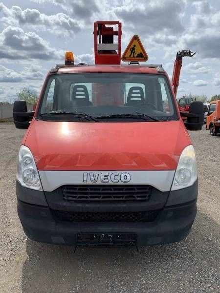 Iveco Daily GSR E179T - 17,1m - 200 kg - Podizna platforma montirana na kamion: slika Iveco Daily GSR E179T - 17,1m - 200 kg - Podizna platforma montirana na kamion Iveco Daily GSR E179T - 17,1m - 200 kg - Podizna platforma montirana na kamion: slika Iveco Daily GSR E179T - 17,1m - 200 kg - Podizna platforma montirana na kamion