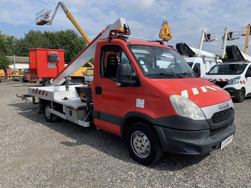 Iveco Daily Multitel 160 ALU DS - 16m - Podizna platforma montirana na kamion: slika Iveco Daily Multitel 160 ALU DS - 16m - Podizna platforma montirana na kamion Iveco Daily Multitel 160 ALU DS - 16m - Podizna platforma montirana na kamion: slika Iveco Daily Multitel 160 ALU DS - 16m - Podizna platforma montirana na kamion