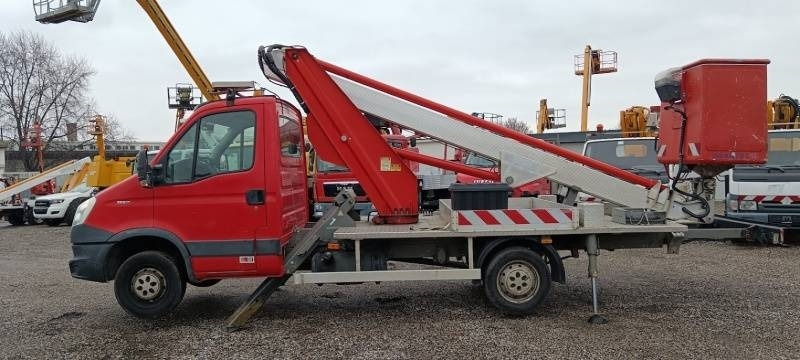 Iveco Daily Multitel MT182 DS - 18,2 m - Podizna platforma montirana na kamion: slika Iveco Daily Multitel MT182 DS - 18,2 m - Podizna platforma montirana na kamion Iveco Daily Multitel MT182 DS - 18,2 m - Podizna platforma montirana na kamion: slika Iveco Daily Multitel MT182 DS - 18,2 m - Podizna platforma montirana na kamion