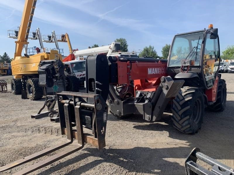 Manitou MVT1332 SL - 13m - 3,2t - 4x4x4 - Teleskopski rukovatelj: slika Manitou MVT1332 SL - 13m - 3,2t - 4x4x4 - Teleskopski rukovatelj Manitou MVT1332 SL - 13m - 3,2t - 4x4x4 - Teleskopski rukovatelj: slika Manitou MVT1332 SL - 13m - 3,2t - 4x4x4 - Teleskopski rukovatelj