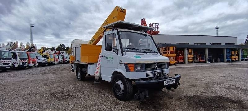 Mercedes-Benz 410D Weberlift WL 1.950 EG - 19,5m, 200 kg - Podizna platforma montirana na kamion: slika Mercedes-Benz 410D Weberlift WL 1.950 EG - 19,5m, 200 kg - Podizna platforma montirana na kamion Mercedes-Benz 410D Weberlift WL 1.950 EG - 19,5m, 200 kg - Podizna platforma montirana na kamion: slika Mercedes-Benz 410D Weberlift WL 1.950 EG - 19,5m, 200 kg - Podizna platforma montirana na kamion