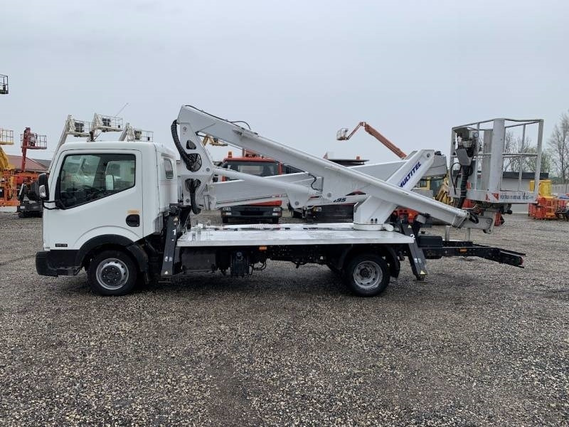 Nissan Cabstar Multitel HX195 - 19,5m - Podizna platforma montirana na kamion: slika Nissan Cabstar Multitel HX195 - 19,5m - Podizna platforma montirana na kamion Nissan Cabstar Multitel HX195 - 19,5m - Podizna platforma montirana na kamion: slika Nissan Cabstar Multitel HX195 - 19,5m - Podizna platforma montirana na kamion