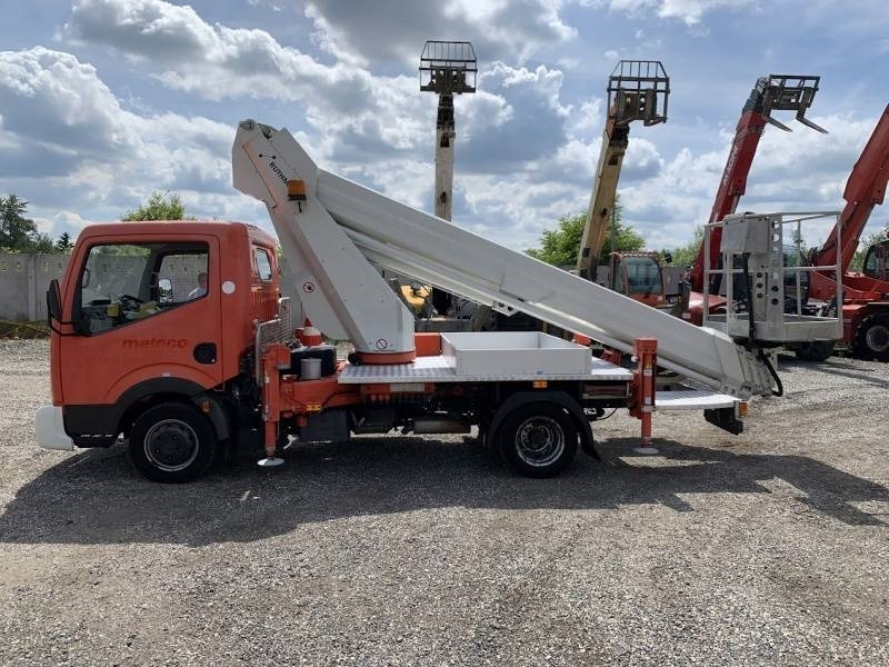 Nissan Cabstar Ruthmann-Steiger TB270 - 27m - 230 kg - Podizna platforma montirana na kamion: slika Nissan Cabstar Ruthmann-Steiger TB270 - 27m - 230 kg - Podizna platforma montirana na kamion Nissan Cabstar Ruthmann-Steiger TB270 - 27m - 230 kg - Podizna platforma montirana na kamion: slika Nissan Cabstar Ruthmann-Steiger TB270 - 27m - 230 kg - Podizna platforma montirana na kamion