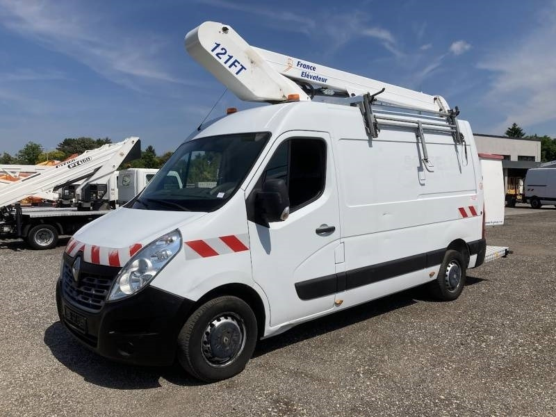 Renault Master France Elevateur 121FT - 12,5 m - 120kg - Podizna platforma montirana na kamion: slika Renault Master France Elevateur 121FT - 12,5 m - 120kg - Podizna platforma montirana na kamion Renault Master France Elevateur 121FT - 12,5 m - 120kg - Podizna platforma montirana na kamion: slika Renault Master France Elevateur 121FT - 12,5 m - 120kg - Podizna platforma montirana na kamion