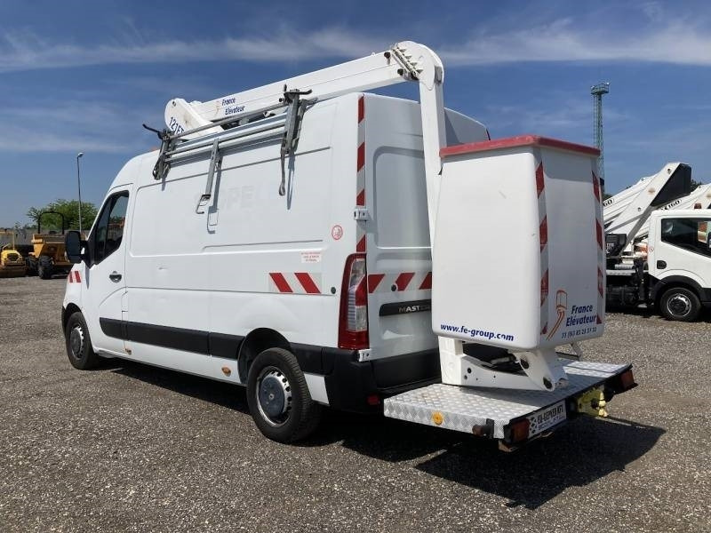 Renault Master France Elevateur 121FT - 12,5 m - 120kg - Podizna platforma montirana na kamion: slika Renault Master France Elevateur 121FT - 12,5 m - 120kg - Podizna platforma montirana na kamion Renault Master France Elevateur 121FT - 12,5 m - 120kg - Podizna platforma montirana na kamion: slika Renault Master France Elevateur 121FT - 12,5 m - 120kg - Podizna platforma montirana na kamion