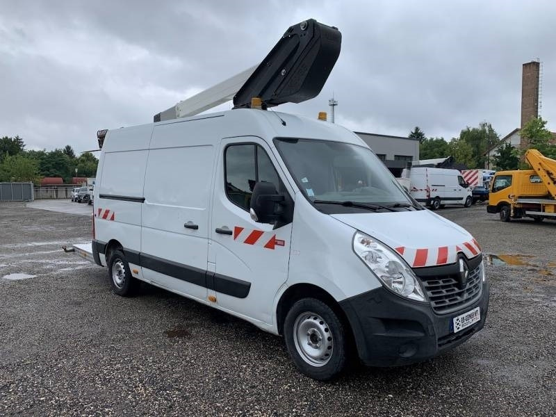 Renault Master Klubb K26 - 11,8m - Podizna platforma montirana na kamion: slika Renault Master Klubb K26 - 11,8m - Podizna platforma montirana na kamion Renault Master Klubb K26 - 11,8m - Podizna platforma montirana na kamion: slika Renault Master Klubb K26 - 11,8m - Podizna platforma montirana na kamion