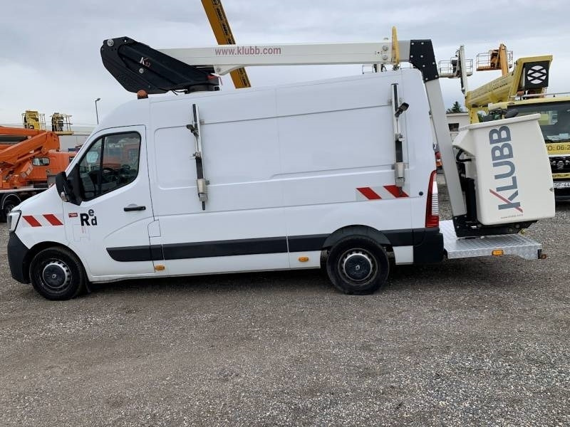 Renault Master Klubb K32 - 12,5 m, 120 kg - Podizna platforma montirana na kamion: slika Renault Master Klubb K32 - 12,5 m, 120 kg - Podizna platforma montirana na kamion Renault Master Klubb K32 - 12,5 m, 120 kg - Podizna platforma montirana na kamion: slika Renault Master Klubb K32 - 12,5 m, 120 kg - Podizna platforma montirana na kamion