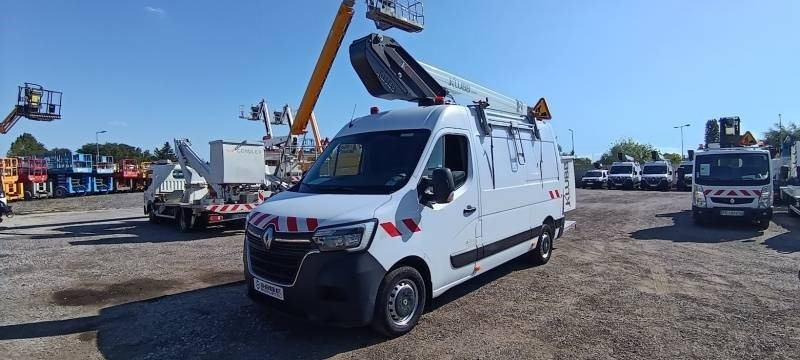 Renault Master Klubb KL32 - 12,5 m, 120 kg - Podizna platforma montirana na kamion: slika Renault Master Klubb KL32 - 12,5 m, 120 kg - Podizna platforma montirana na kamion Renault Master Klubb KL32 - 12,5 m, 120 kg - Podizna platforma montirana na kamion: slika Renault Master Klubb KL32 - 12,5 m, 120 kg - Podizna platforma montirana na kamion