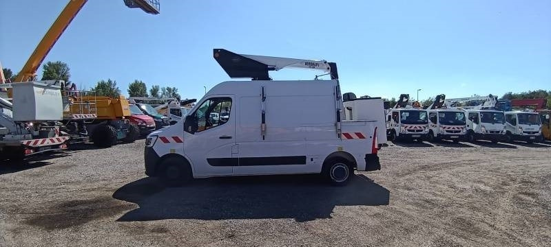Renault Master Versalift VTL120C EVO - 11,7 m - 120kg - Podizna platforma montirana na kamion: slika Renault Master Versalift VTL120C EVO - 11,7 m - 120kg - Podizna platforma montirana na kamion Renault Master Versalift VTL120C EVO - 11,7 m - 120kg - Podizna platforma montirana na kamion: slika Renault Master Versalift VTL120C EVO - 11,7 m - 120kg - Podizna platforma montirana na kamion