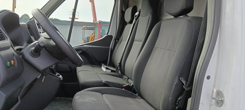 Podizna platforma montirana na kamion Renault Master Versalift VTL135 EVO - 13,3 m - 120kg: slika Podizna platforma montirana na kamion Renault Master Versalift VTL135 EVO - 13,3 m - 120kg