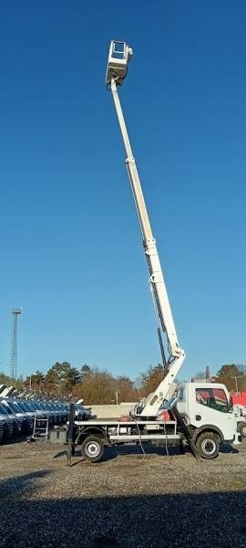 Zakup Renault Maxity Bizzocchi Autel 162 HP - 16,5m  Renault Maxity Bizzocchi Autel 162 HP - 16,5m: slika Zakup Renault Maxity Bizzocchi Autel 162 HP - 16,5m  Renault Maxity Bizzocchi Autel 162 HP - 16,5m