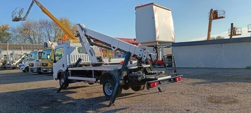 Zakup Renault Maxity Bizzocchi Autel 162 HP - 16,5m  Renault Maxity Bizzocchi Autel 162 HP - 16,5m: slika Zakup Renault Maxity Bizzocchi Autel 162 HP - 16,5m  Renault Maxity Bizzocchi Autel 162 HP - 16,5m