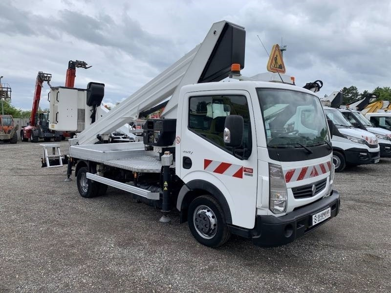 Renault Maxity ISOLI VT60NE - 20m, 250kg - Podizna platforma montirana na kamion: slika Renault Maxity ISOLI VT60NE - 20m, 250kg - Podizna platforma montirana na kamion Renault Maxity ISOLI VT60NE - 20m, 250kg - Podizna platforma montirana na kamion: slika Renault Maxity ISOLI VT60NE - 20m, 250kg - Podizna platforma montirana na kamion