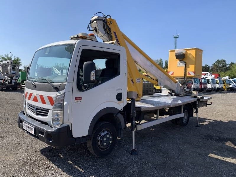 Renault Maxity Multitel MT202DS - 20m - 200 kg - Podizna platforma montirana na kamion: slika Renault Maxity Multitel MT202DS - 20m - 200 kg - Podizna platforma montirana na kamion Renault Maxity Multitel MT202DS - 20m - 200 kg - Podizna platforma montirana na kamion: slika Renault Maxity Multitel MT202DS - 20m - 200 kg - Podizna platforma montirana na kamion