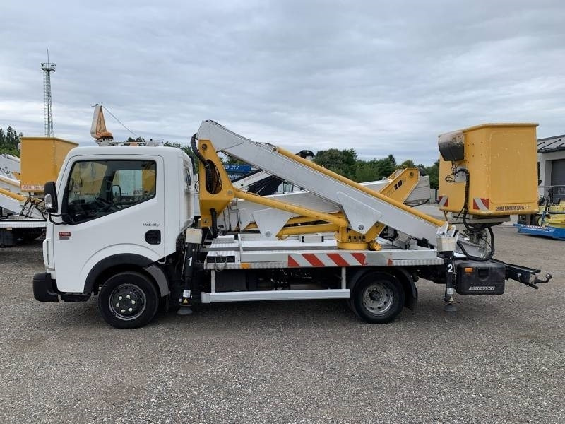 Renault Maxity Multitel MX200 - 20 m - Podizna platforma montirana na kamion: slika Renault Maxity Multitel MX200 - 20 m - Podizna platforma montirana na kamion Renault Maxity Multitel MX200 - 20 m - Podizna platforma montirana na kamion: slika Renault Maxity Multitel MX200 - 20 m - Podizna platforma montirana na kamion