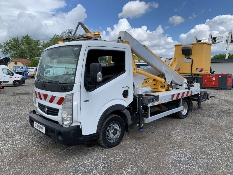 Renault Maxity Multitel MX200 - 20 m - Podizna platforma montirana na kamion: slika Renault Maxity Multitel MX200 - 20 m - Podizna platforma montirana na kamion Renault Maxity Multitel MX200 - 20 m - Podizna platforma montirana na kamion: slika Renault Maxity Multitel MX200 - 20 m - Podizna platforma montirana na kamion