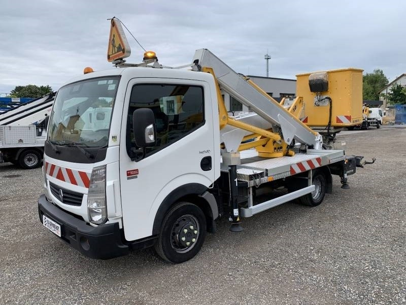 Renault Maxity Multitel MX200 - 20 m - Podizna platforma montirana na kamion: slika Renault Maxity Multitel MX200 - 20 m - Podizna platforma montirana na kamion Renault Maxity Multitel MX200 - 20 m - Podizna platforma montirana na kamion: slika Renault Maxity Multitel MX200 - 20 m - Podizna platforma montirana na kamion