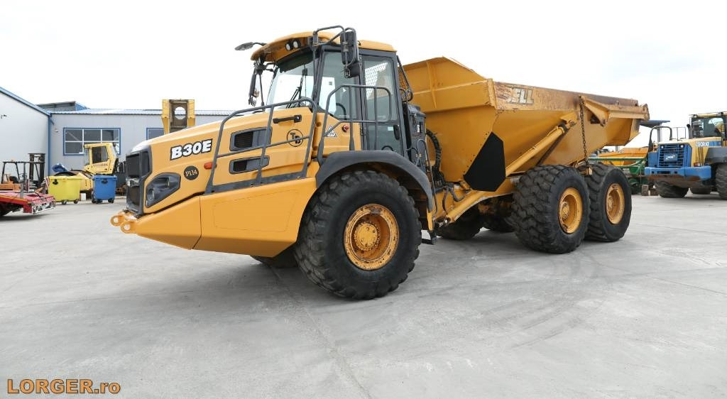 Bell B 30 E - Zglobni istovarivač: slika Bell B 30 E - Zglobni istovarivač Bell B 30 E - Zglobni istovarivač: slika Bell B 30 E - Zglobni istovarivač