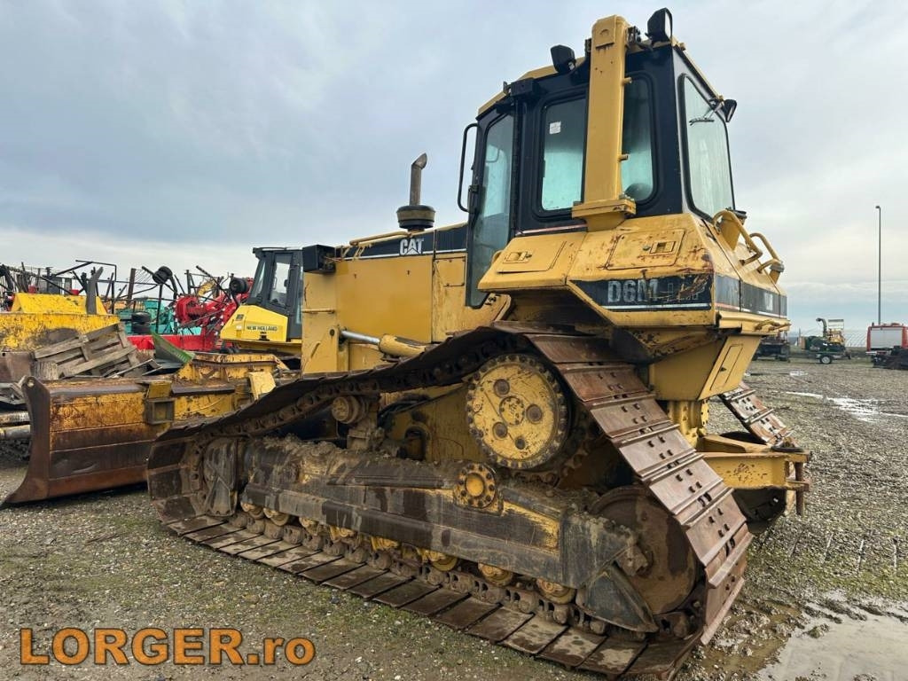 CAT D 6 M LGP - Buldožer: slika CAT D 6 M LGP - Buldožer CAT D 6 M LGP - Buldožer: slika CAT D 6 M LGP - Buldožer