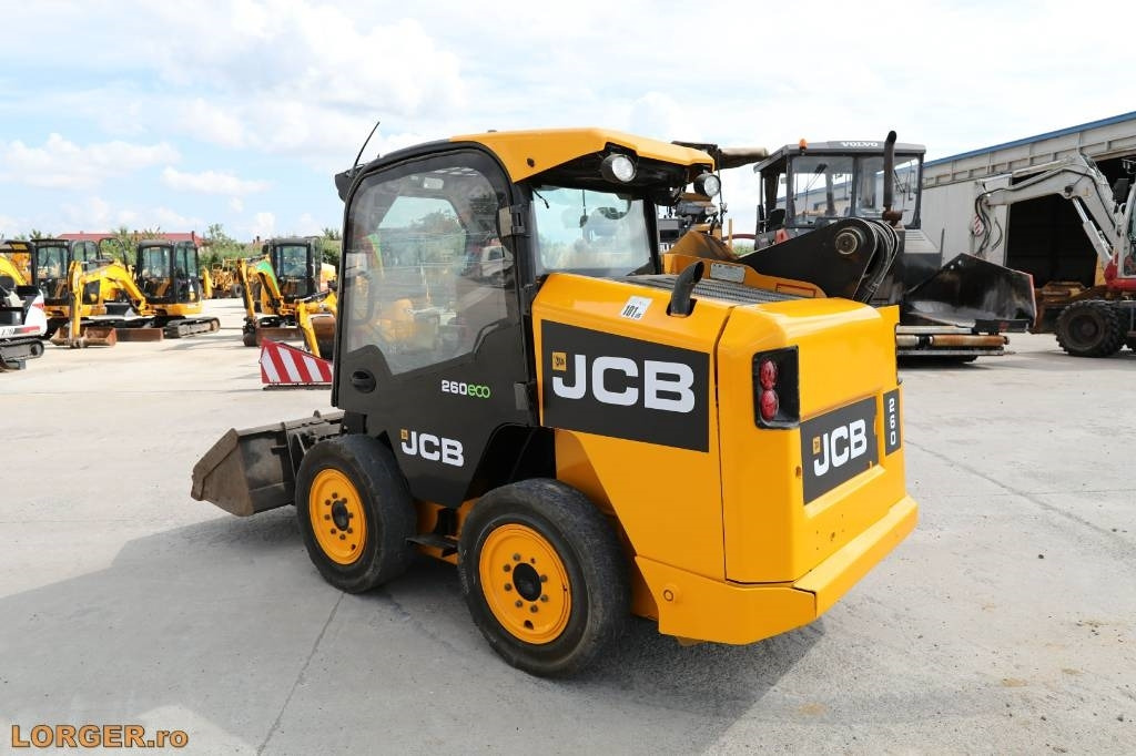 JCB 260 ECO - Mini utovarivač: slika JCB 260 ECO - Mini utovarivač JCB 260 ECO - Mini utovarivač: slika JCB 260 ECO - Mini utovarivač
