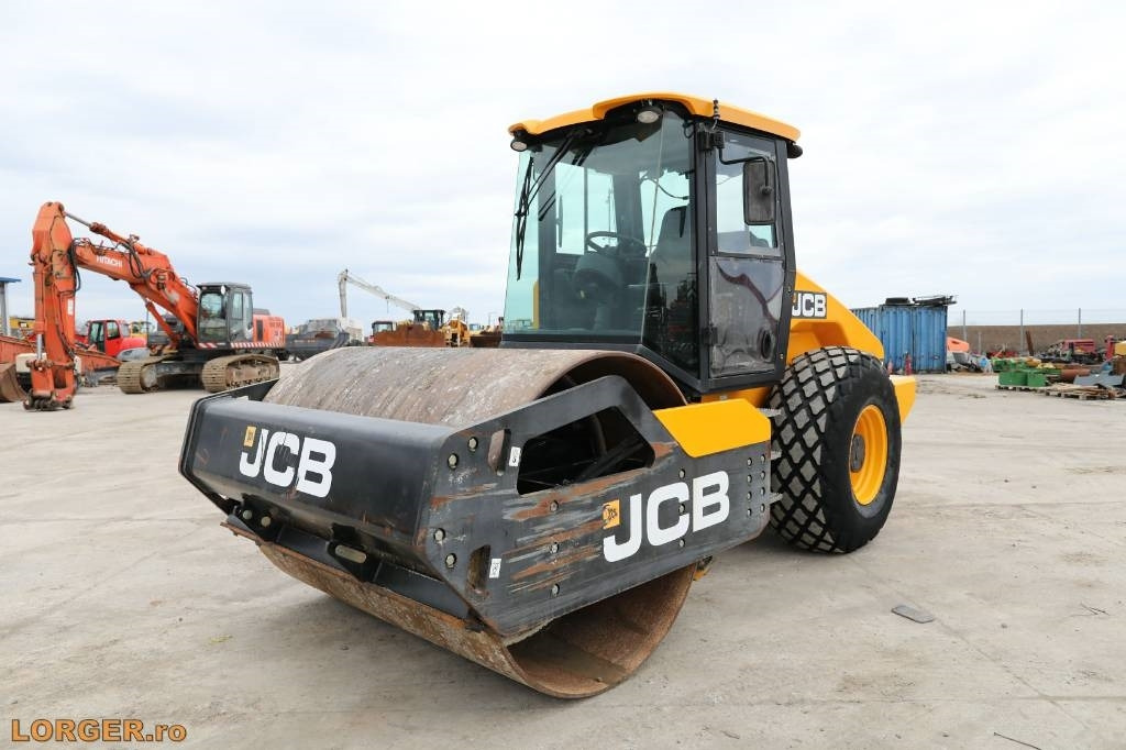Kompaktor JCB VM 117: slika Kompaktor JCB VM 117