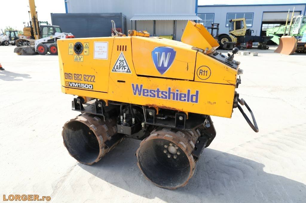 JCB VM 1500 - Cestovni valjak: slika JCB VM 1500 - Cestovni valjak JCB VM 1500 - Cestovni valjak: slika JCB VM 1500 - Cestovni valjak