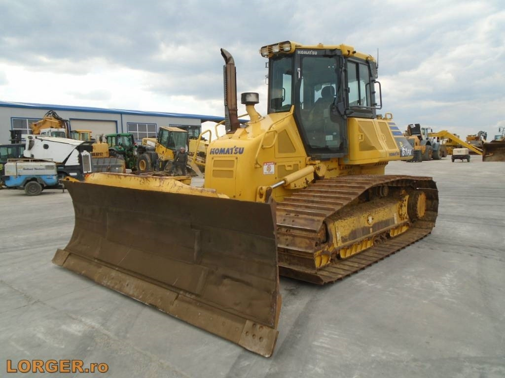 Komatsu D61PX-23 / Lama in 6 poziții - Bager gusjeničar: slika Komatsu D61PX-23 / Lama in 6 poziții - Bager gusjeničar Komatsu D61PX-23 / Lama in 6 poziții - Bager gusjeničar: slika Komatsu D61PX-23 / Lama in 6 poziții - Bager gusjeničar
