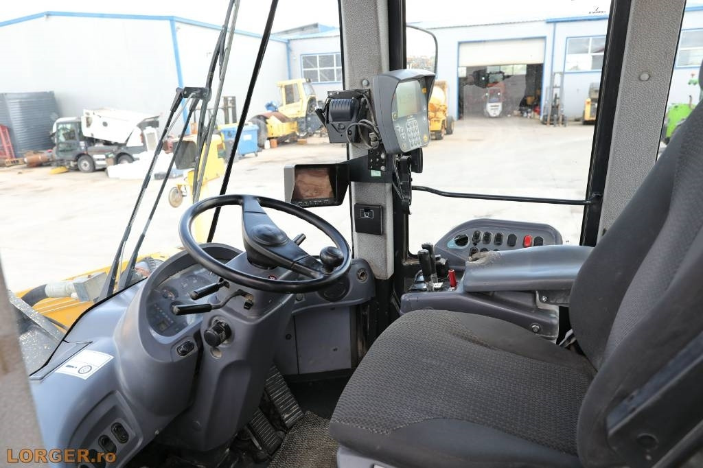 Utovarivač na kotačima Komatsu WA 480-6H: slika Utovarivač na kotačima Komatsu WA 480-6H