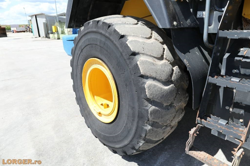 Utovarivač na kotačima Komatsu WA 480-6H: slika Utovarivač na kotačima Komatsu WA 480-6H