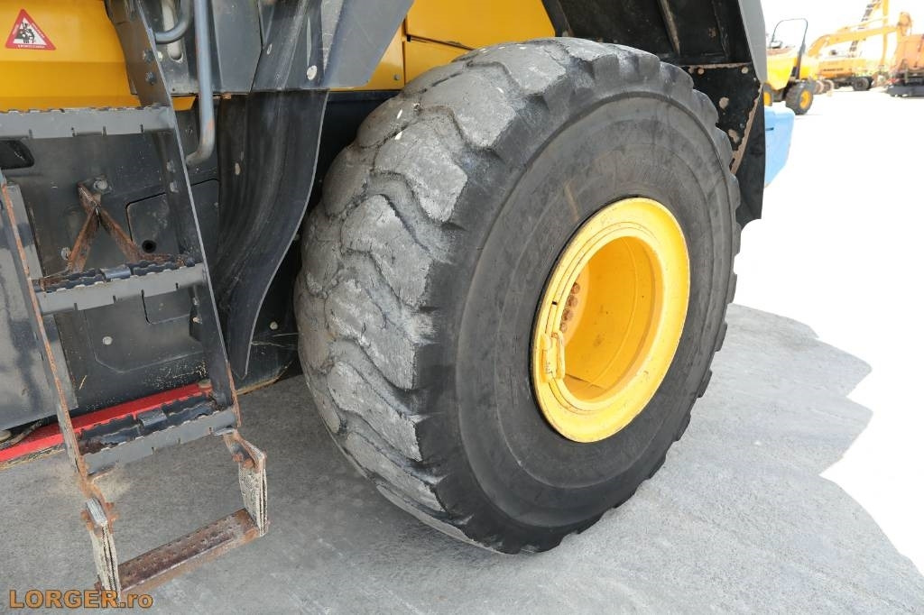 Utovarivač na kotačima Komatsu WA 480-6H: slika Utovarivač na kotačima Komatsu WA 480-6H