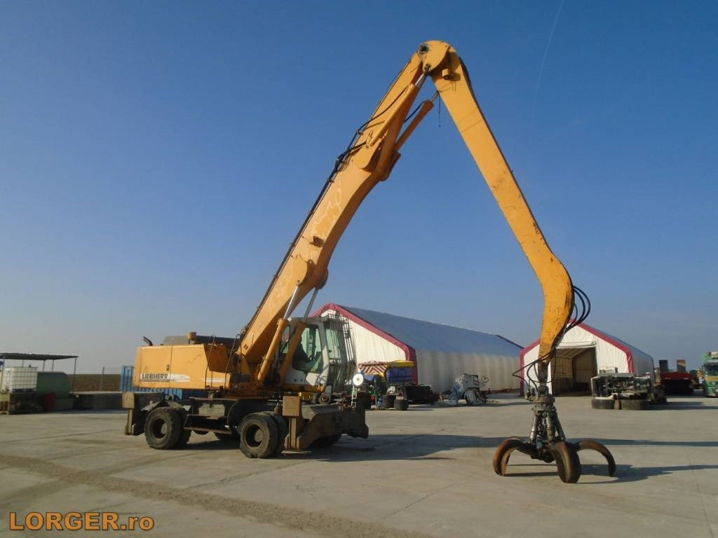 Liebherr A 934 B - Stroj za rukovanje otpadom: slika Liebherr A 934 B - Stroj za rukovanje otpadom Liebherr A 934 B - Stroj za rukovanje otpadom: slika Liebherr A 934 B - Stroj za rukovanje otpadom