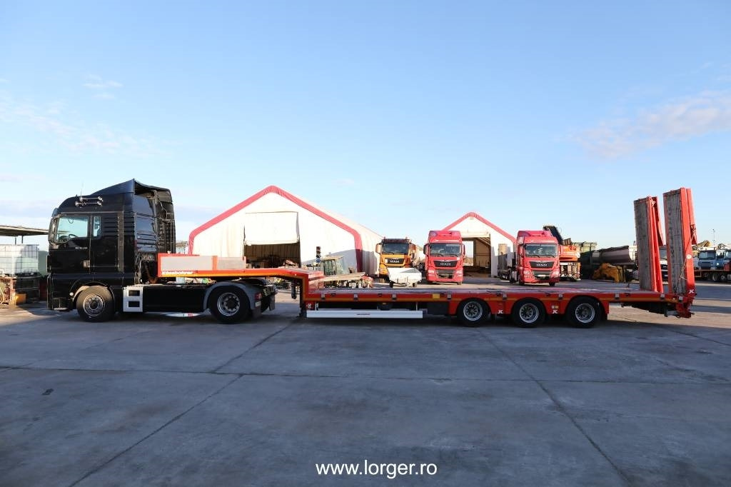 MAN TGX 18.440 4x2 BLS + Trailer Kässbohrer LB3 Lowbed - Tegljač: slika MAN TGX 18.440 4x2 BLS + Trailer Kässbohrer LB3 Lowbed - Tegljač MAN TGX 18.440 4x2 BLS + Trailer Kässbohrer LB3 Lowbed - Tegljač: slika MAN TGX 18.440 4x2 BLS + Trailer Kässbohrer LB3 Lowbed - Tegljač