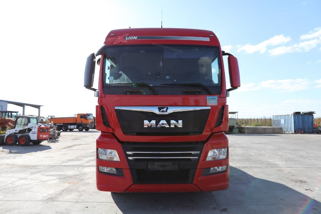 Zakup MAN TGX 18.500 4x2 LLS + Trailer Vega 3 axel lowbed  MAN TGX 18.500 4x2 LLS + Trailer Vega 3 axel lowbed: slika Zakup MAN TGX 18.500 4x2 LLS + Trailer Vega 3 axel lowbed  MAN TGX 18.500 4x2 LLS + Trailer Vega 3 axel lowbed