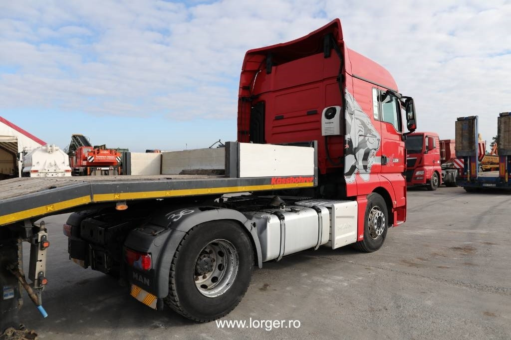 MAN TGX 18.500 4x2 + Trailer Kässbohrer LB3E Lowbed - Tegljač: slika MAN TGX 18.500 4x2 + Trailer Kässbohrer LB3E Lowbed - Tegljač MAN TGX 18.500 4x2 + Trailer Kässbohrer LB3E Lowbed - Tegljač: slika MAN TGX 18.500 4x2 + Trailer Kässbohrer LB3E Lowbed - Tegljač