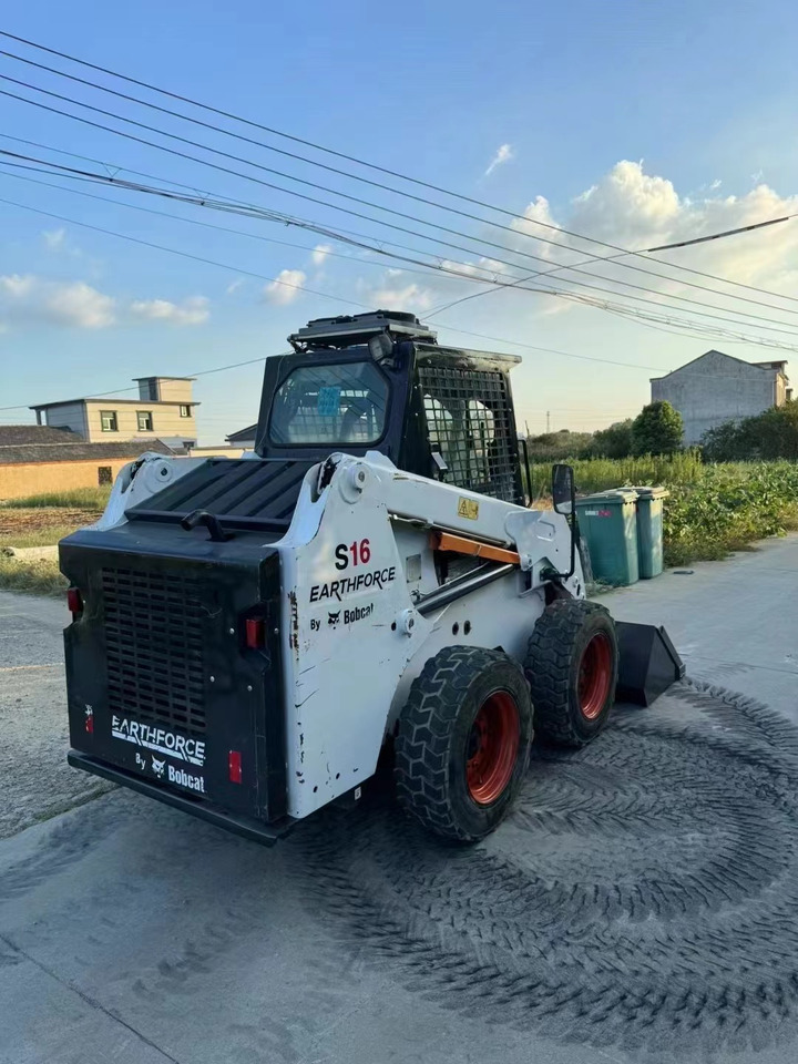 BOBCAT s16 - Utovarivač: slika BOBCAT s16 - Utovarivač BOBCAT s16 - Utovarivač: slika BOBCAT s16 - Utovarivač